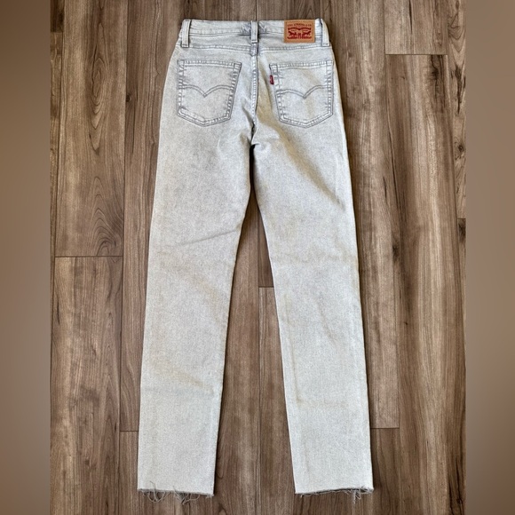 LEVI’S 724 HIGH RISE SLIM STRAIGHT WOMEN'S JEANS Size 25 Grey Raw Hem - Picture 5 of 15